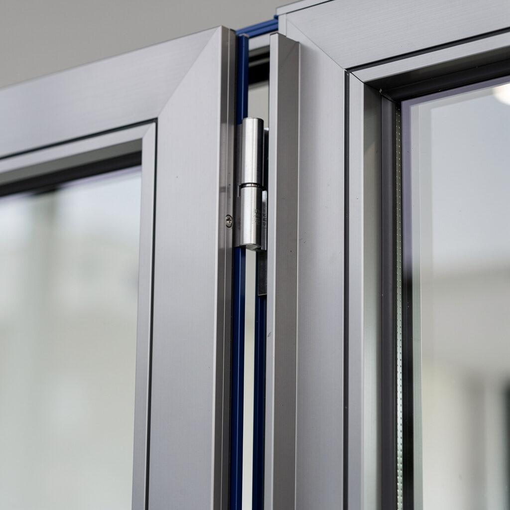 Aluminium-Fenster und -Türen – Bechtold Fenster & Türen
